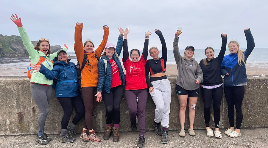 saks team fundraising for the eve appeal.