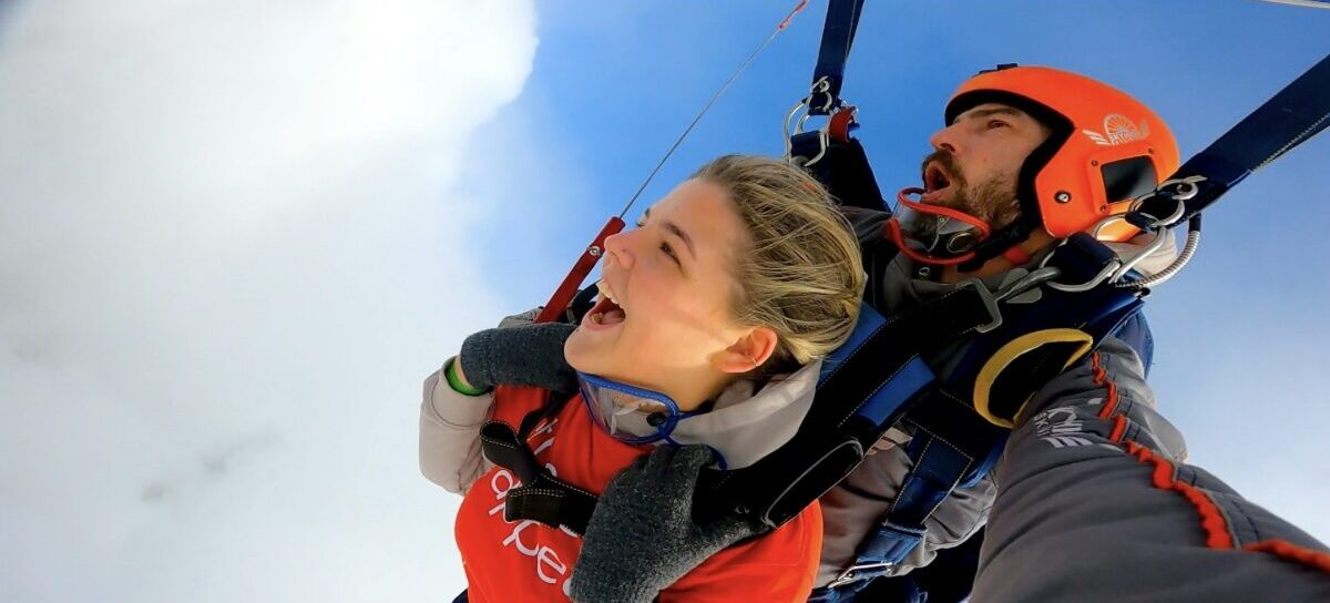 Olivia taking part in a skydive to raise money for The Eve Appeal